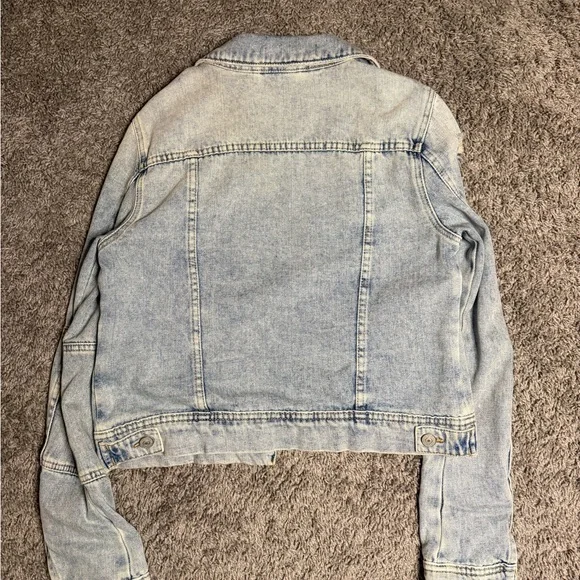 Free People Light Wash Distressed Denim Jacket Size XS - Picture 4 of 6